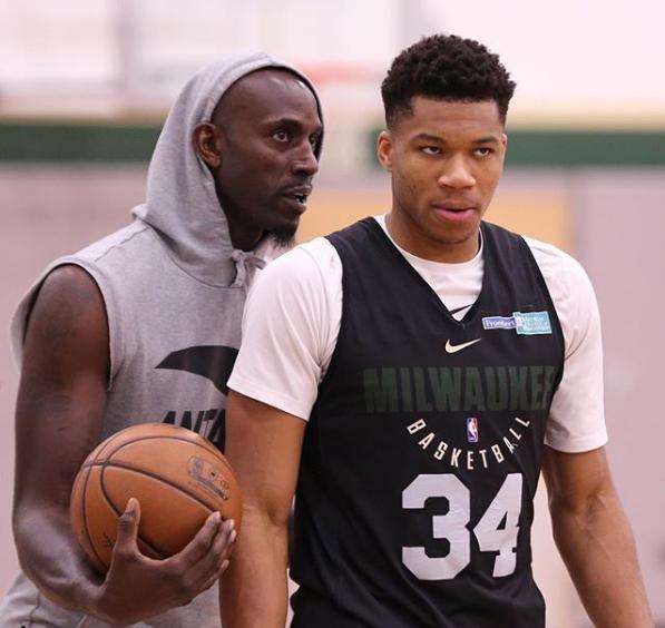 加上年龄仅 加上年龄仅