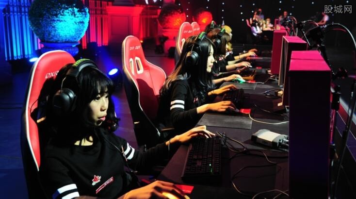 示得尤为突 示得尤为突