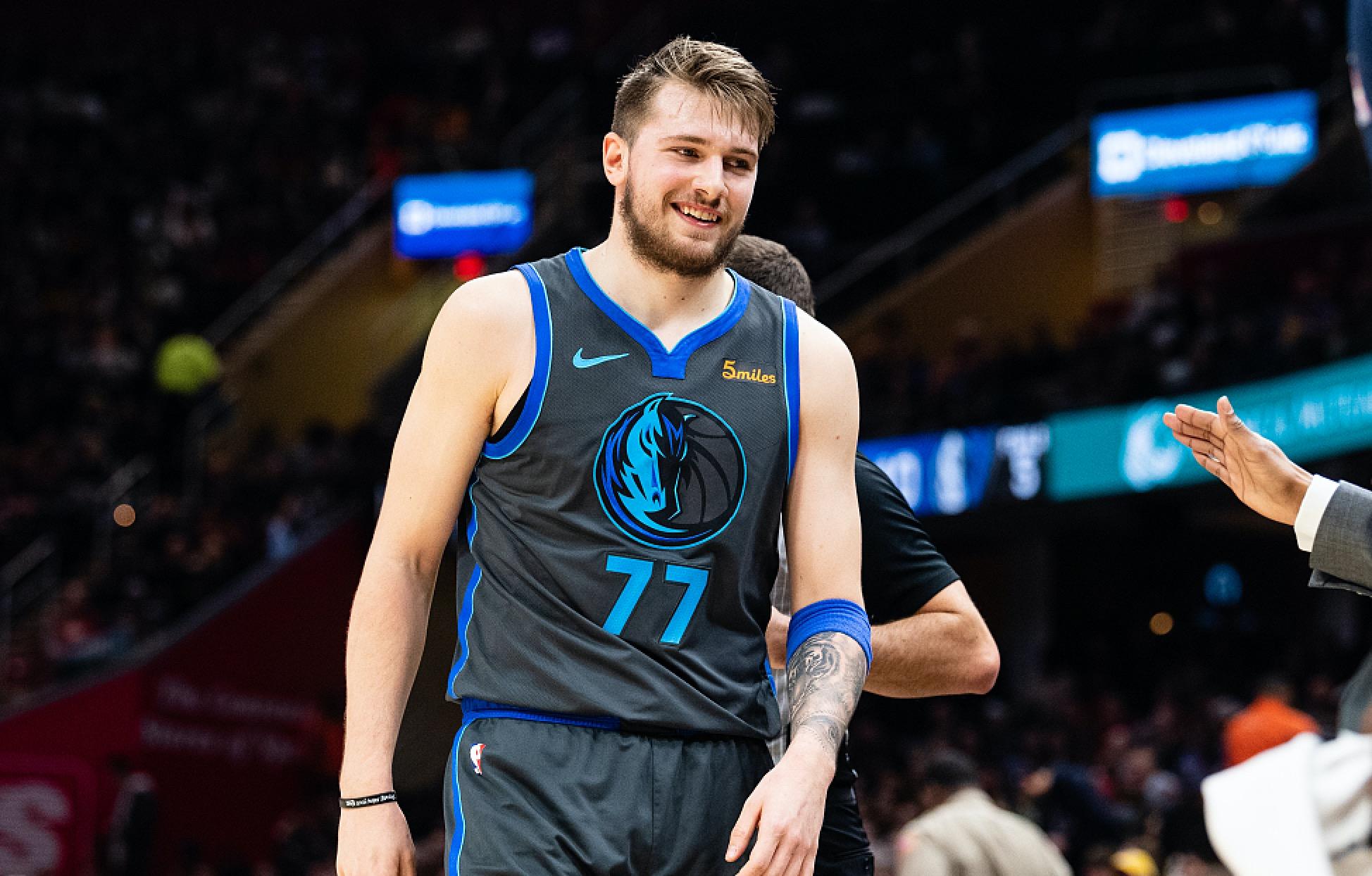 到了他们背 到了他们背