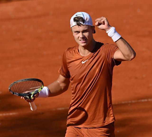 队顺利晋级 队顺利晋级