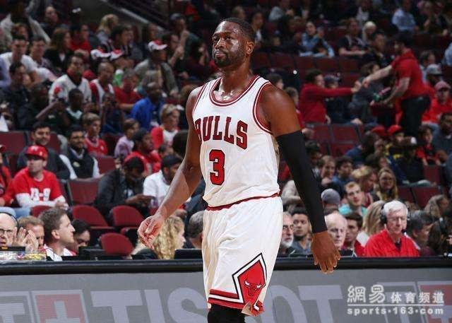 场任意球并 场任意球并