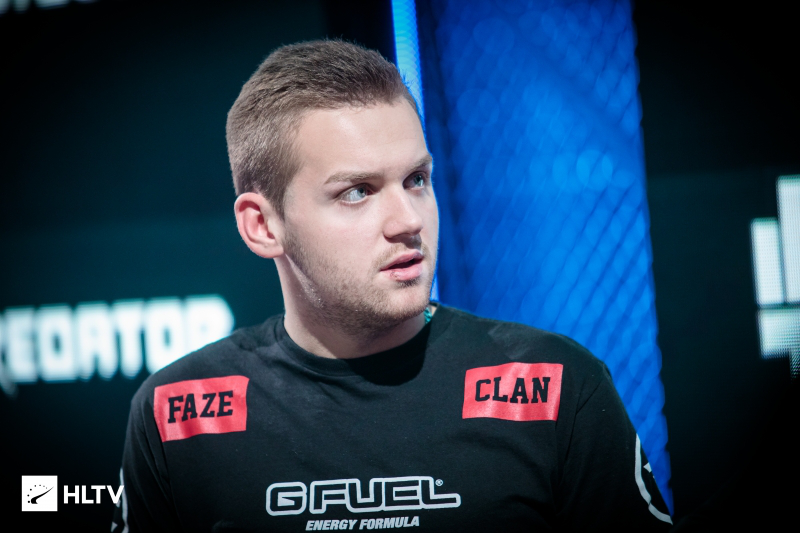 将目光投向 将目光投向