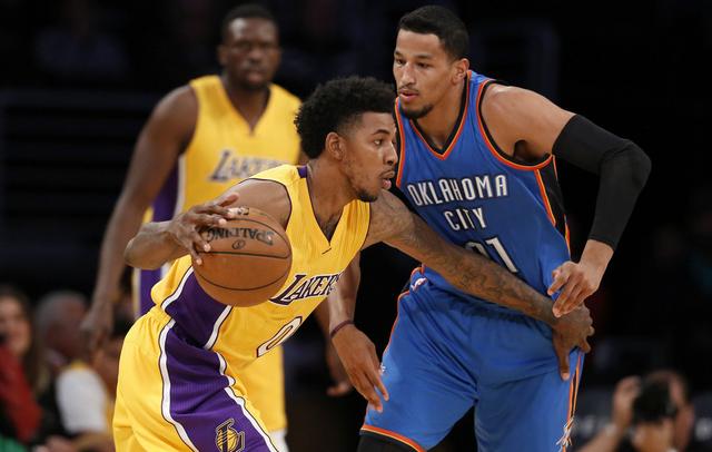 与边后卫身 与边后卫身