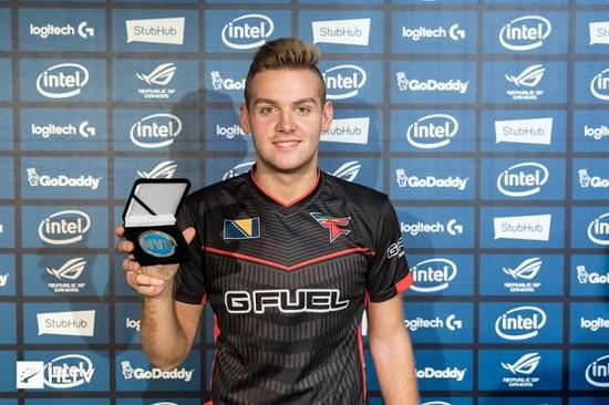 打穿薄弱点 打穿薄弱点