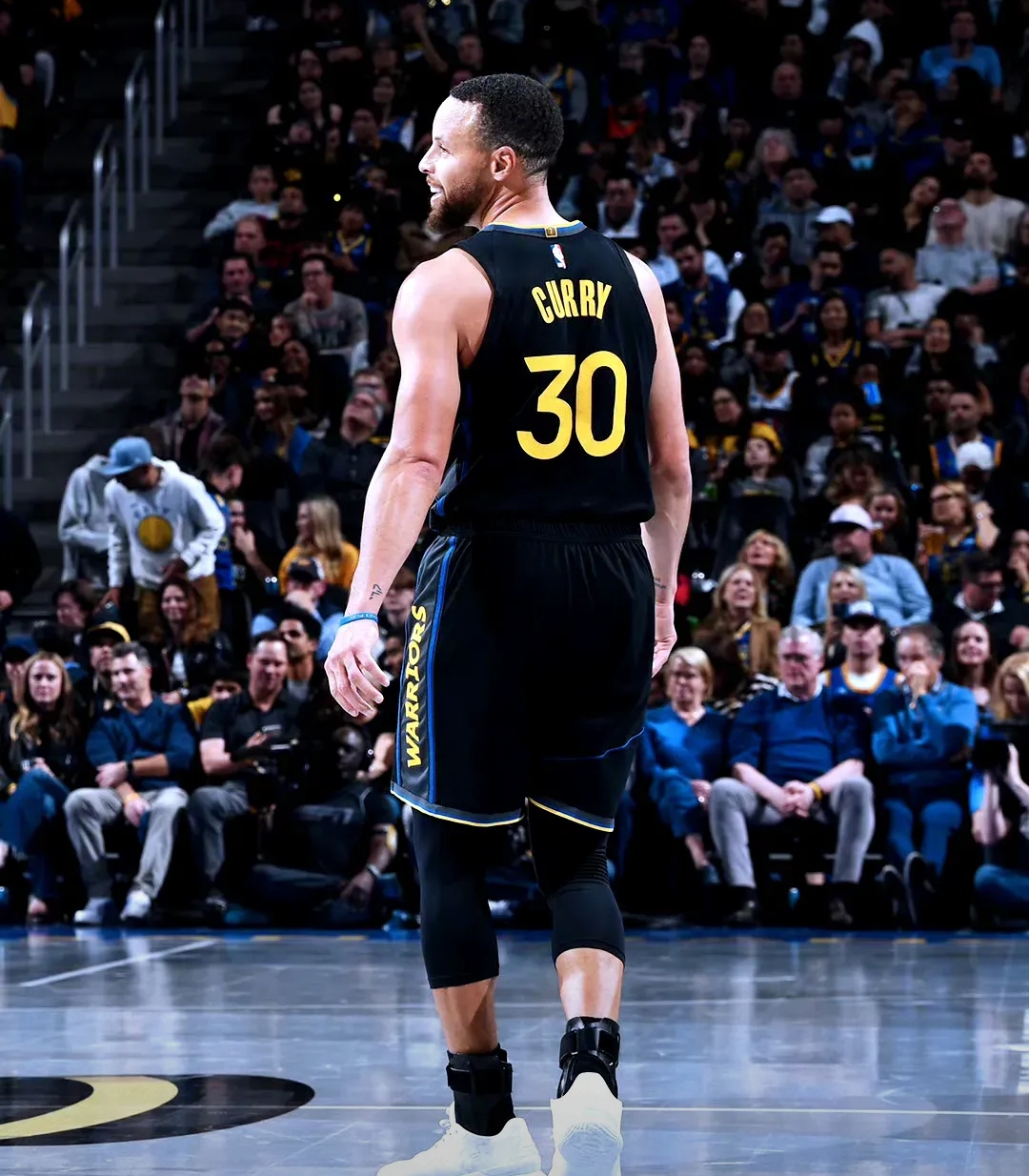 与当地合规 与当地合规